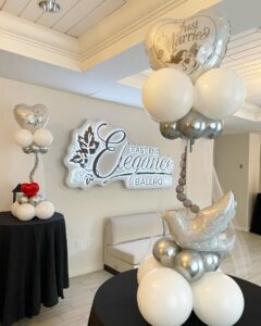 just married balloon centerpiece