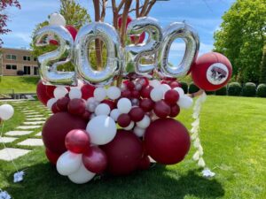 graduation balloon decor